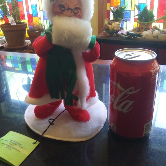 VTG Annalee Thorndike Mobilitee Doll Mrs Claus with muff and holly on her hat - Picture 10 of 13